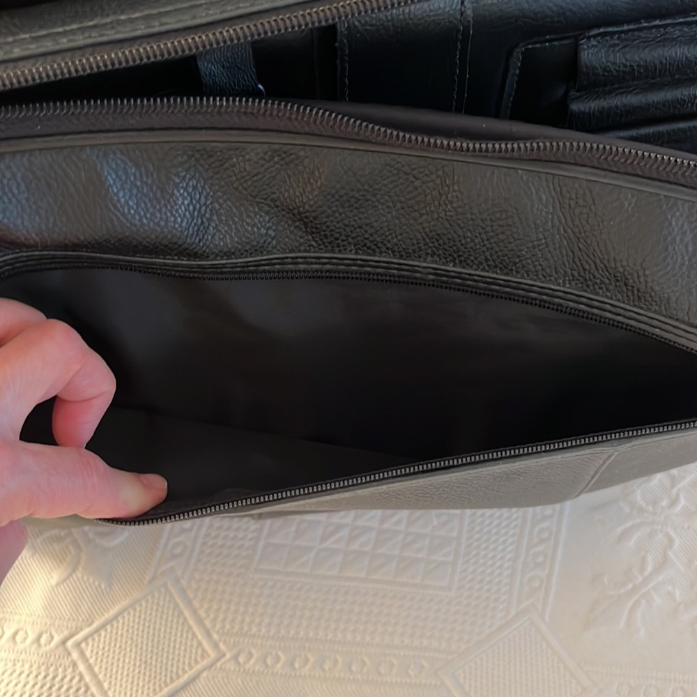 BEAUTIFUL CASE-TEK BLACK LEATHER LAPTOP CARRYING CASE - Picture 9 of 10